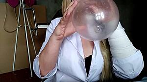 Сцена#3 для видео: Making your own realistic vagina with DIY techniqu...